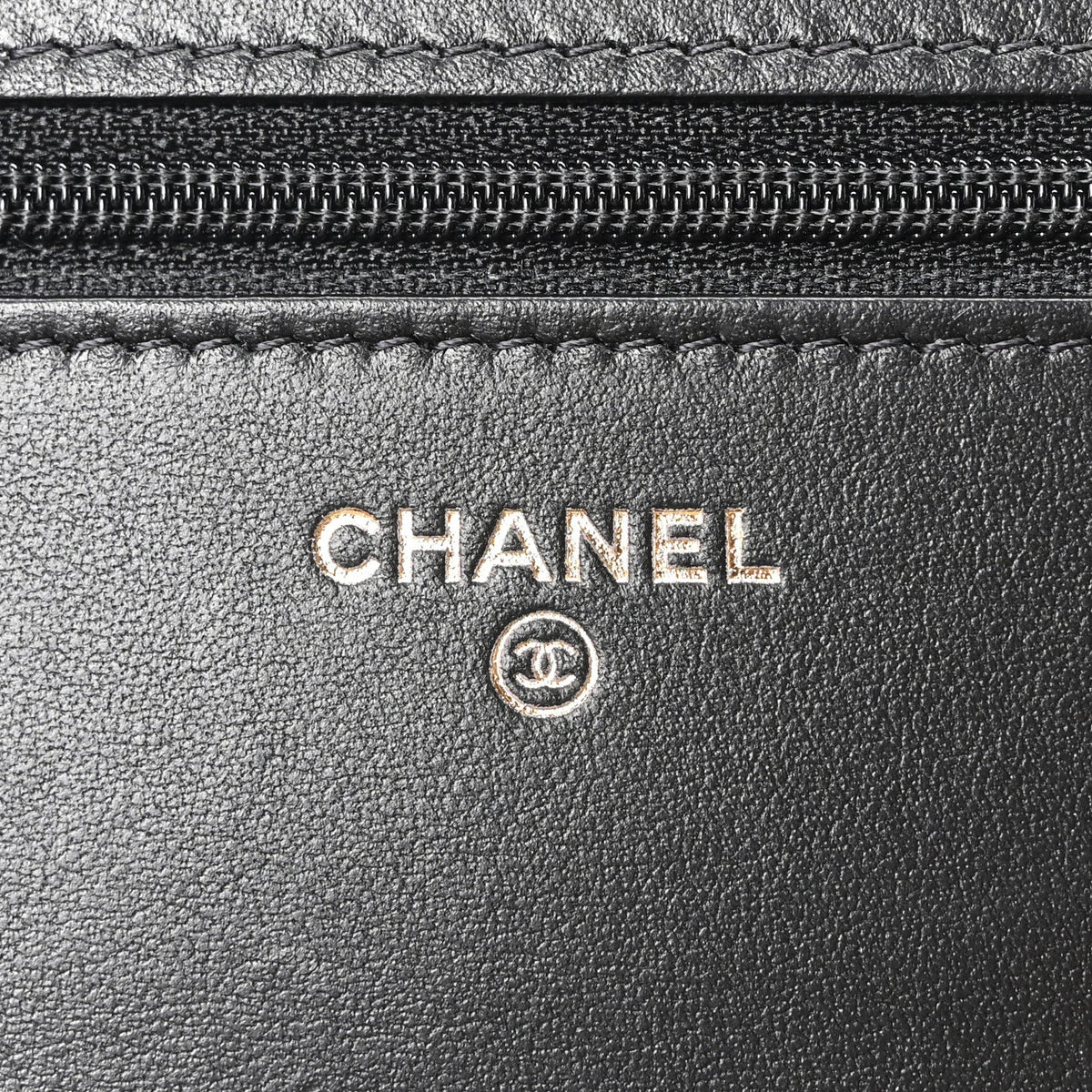 Maxi Quilted Calfskin Wallet Bag - Black