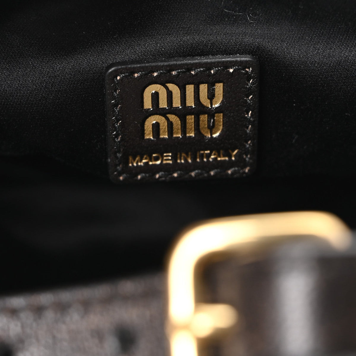 Nappa Pouch