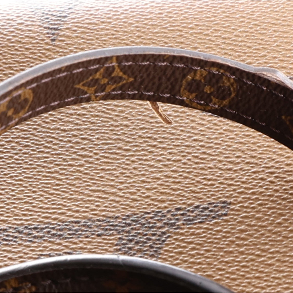 Reverse Monogram Giant Onthego Mm Handbag