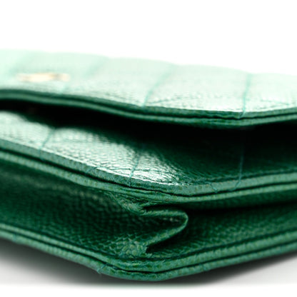 Quilted Caviar Wallet Bag - Green