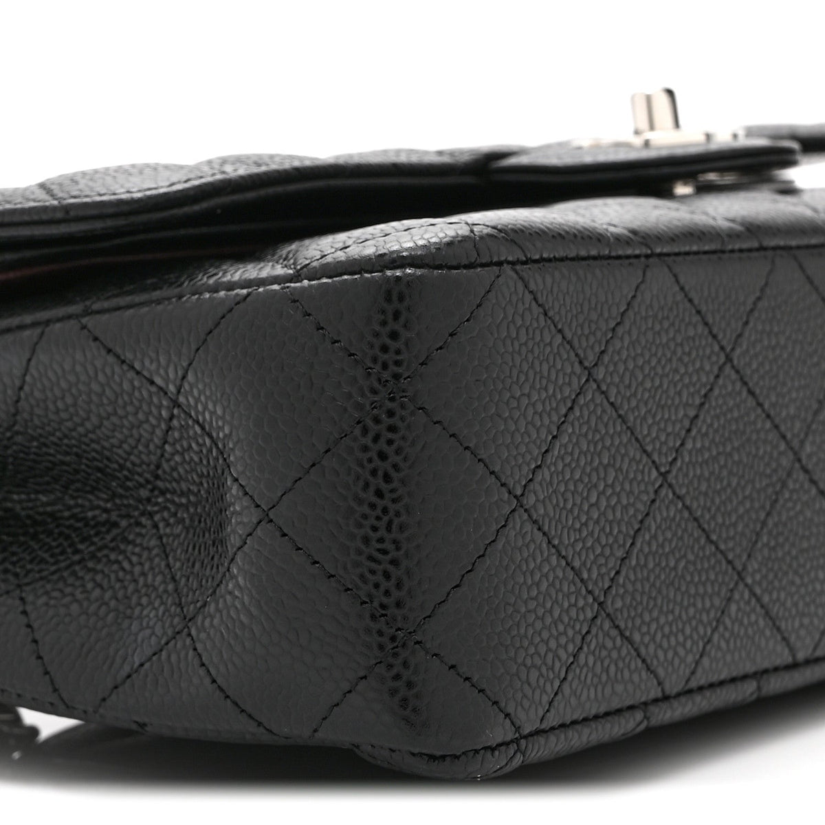 Medium Quilted Caviar Flap Shoulder Bag - Black