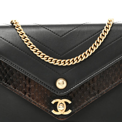 Mini Calfskin Wallet Bag - Black