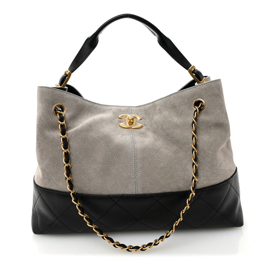 Small Quilted Lambskin Handbag - Grey