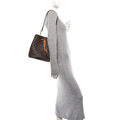 Damier Ebene Neonoe Mm Safran Handbag