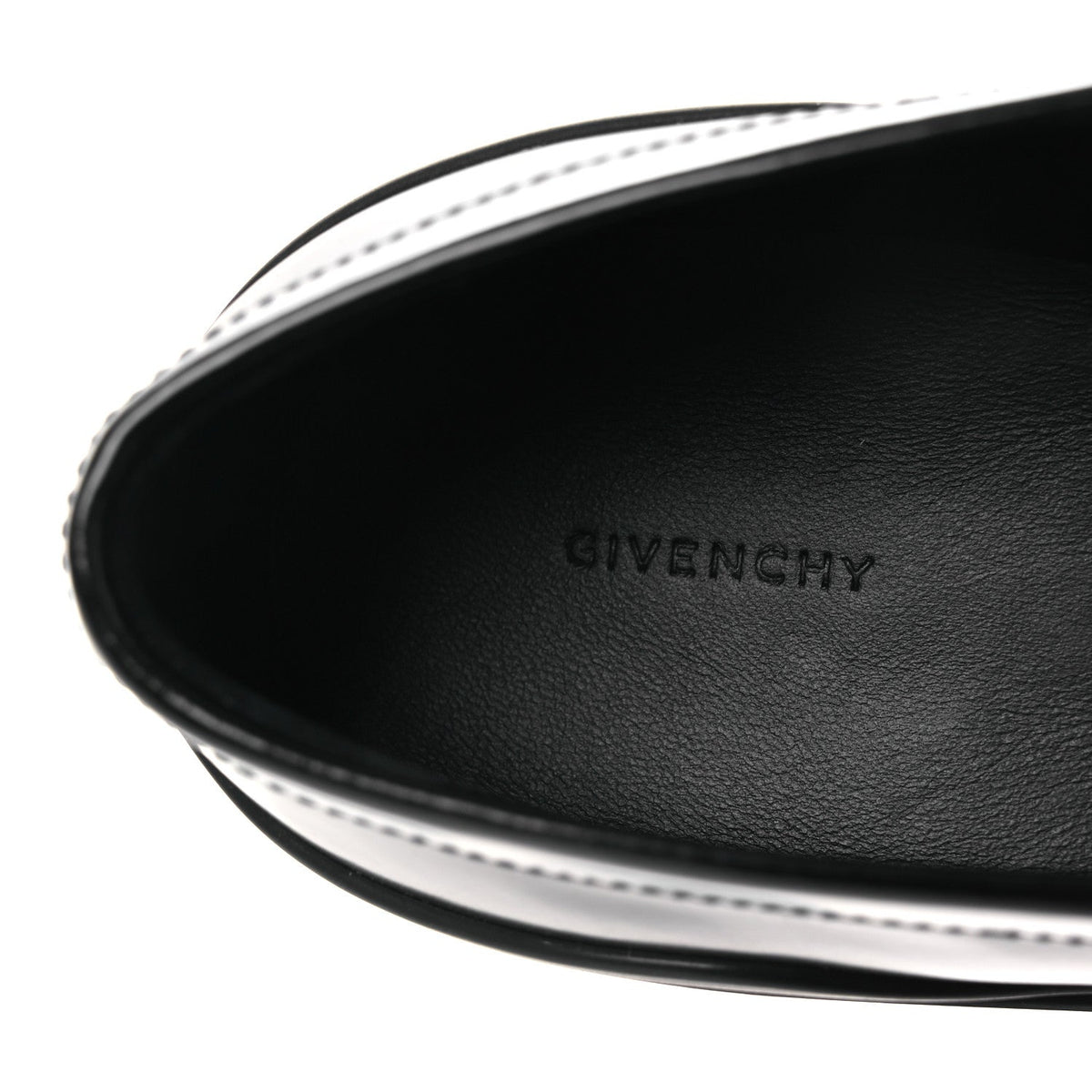 Givenchy Calfskin Women's Terra Moccasins 40 Black