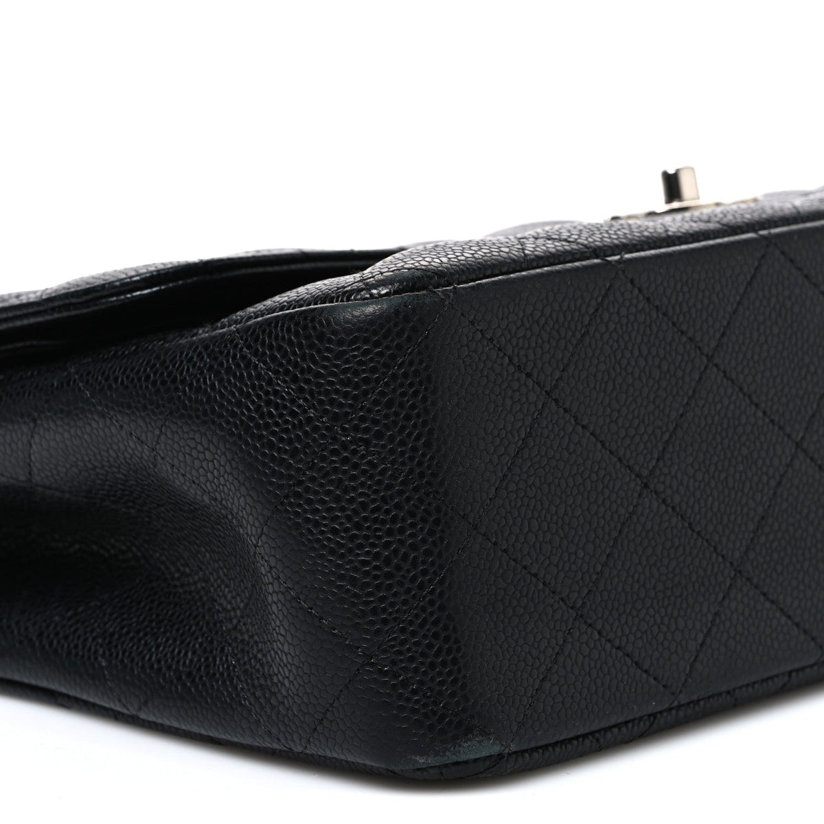 Quilted Caviar Flap Shoulder Bag - Black