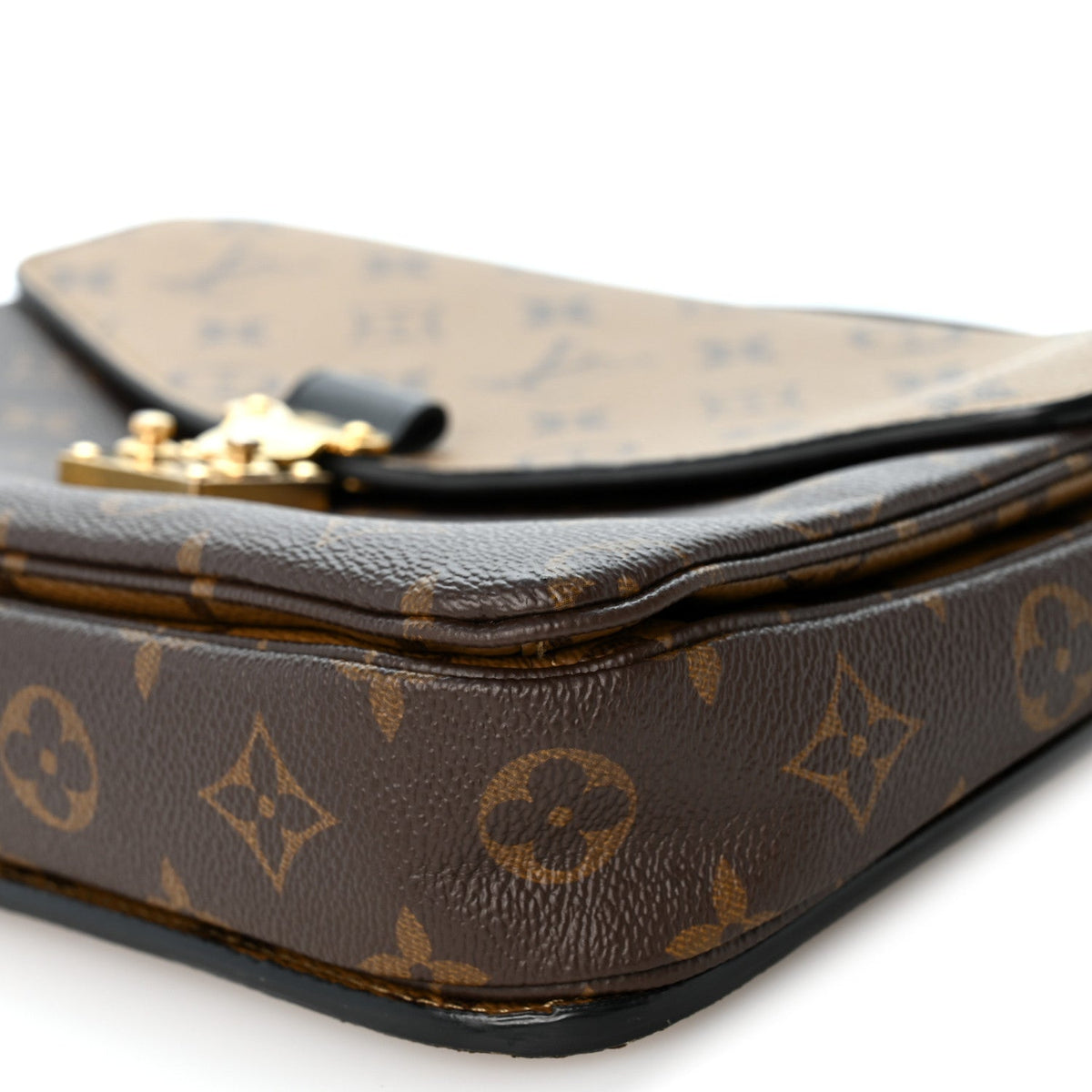 Reverse Monogram Pochette Metis Handbag