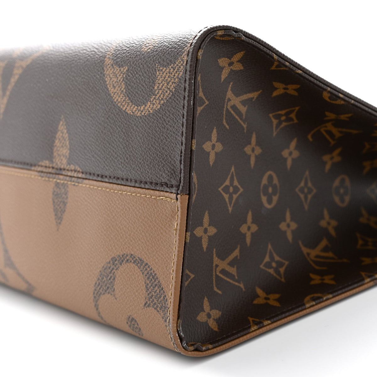 Reverse Monogram Giant Onthego Mm Handbag
