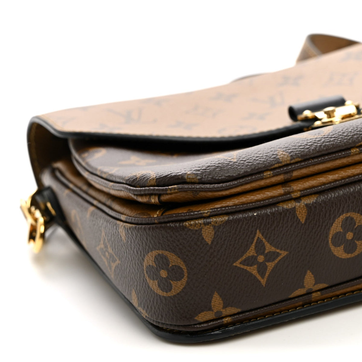 Reverse Monogram Pochette Metis Handbag