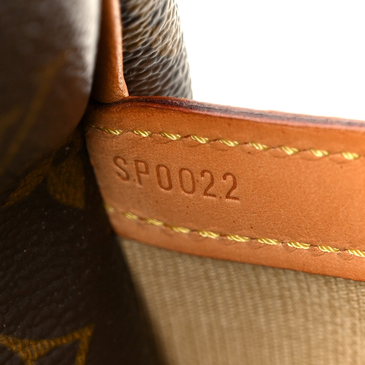 Monogram Reporter Gm Handbag