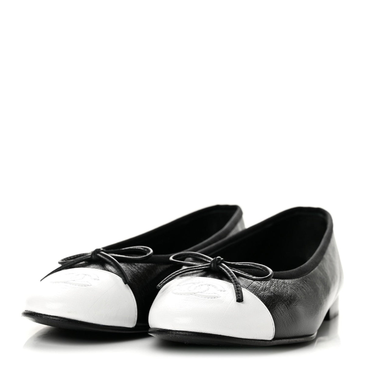 Chanel Crumpled Lambskin CC Cap Toe Women's Flats Black White
