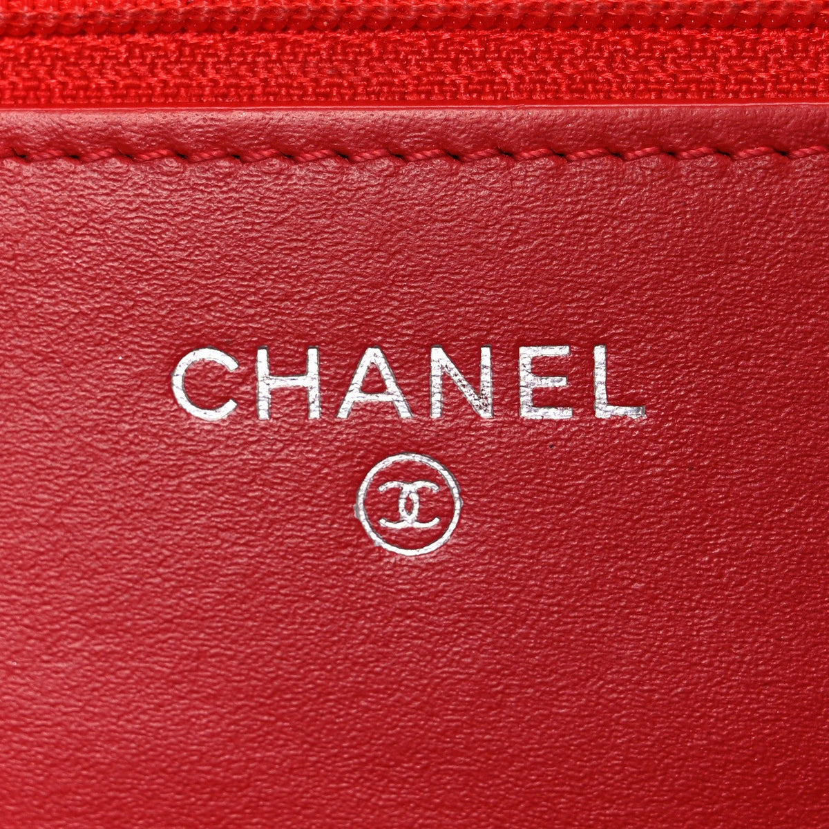Quilted Calfskin Wallet Bag - Red