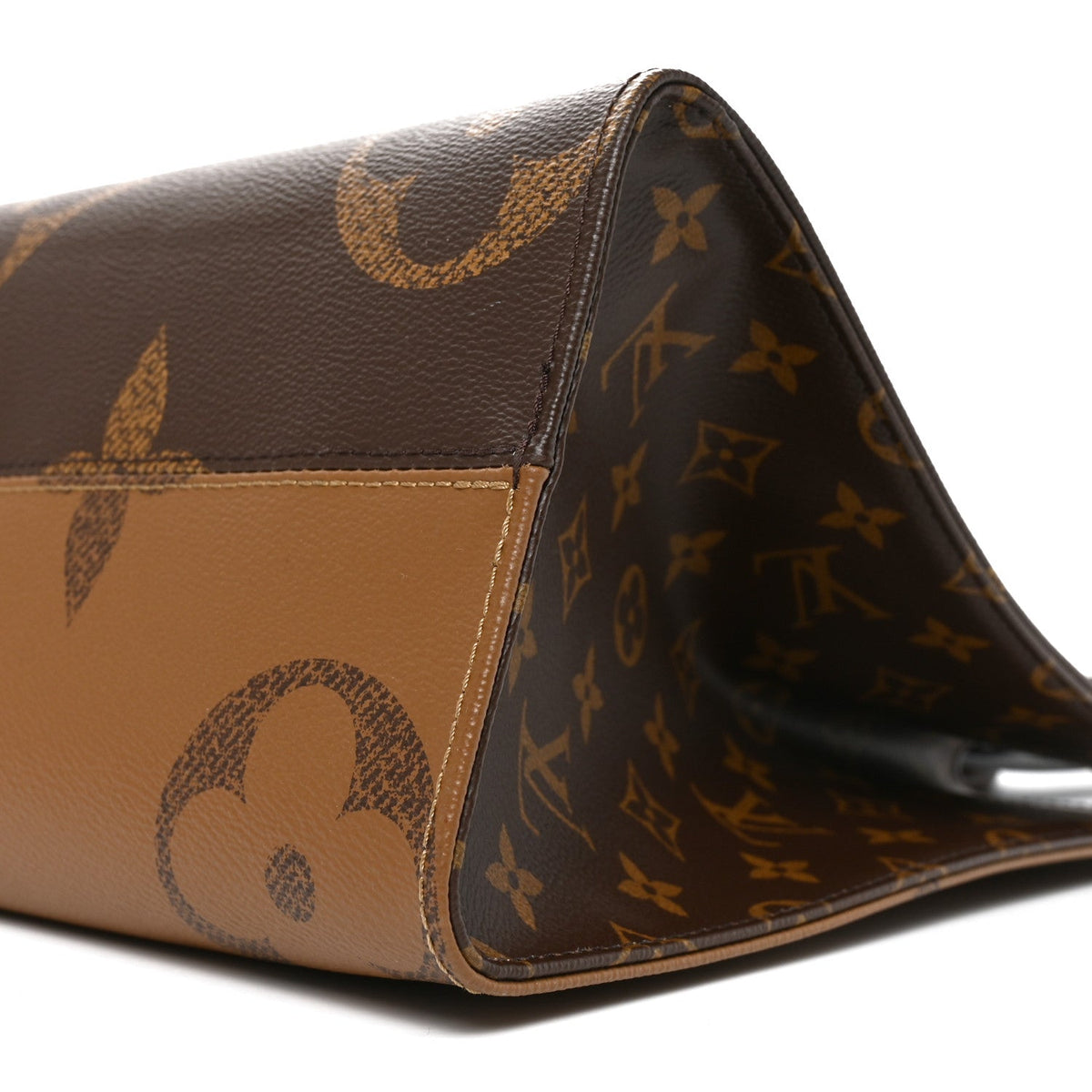 Reverse Monogram Giant Onthego Mm Handbag