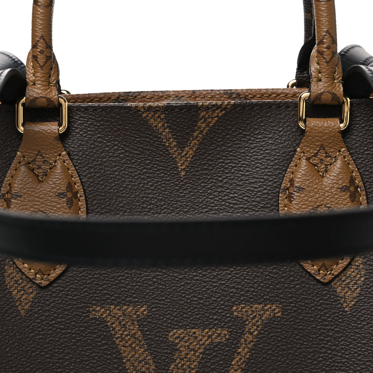 Reverse Monogram Giant Onthego Mm Handbag