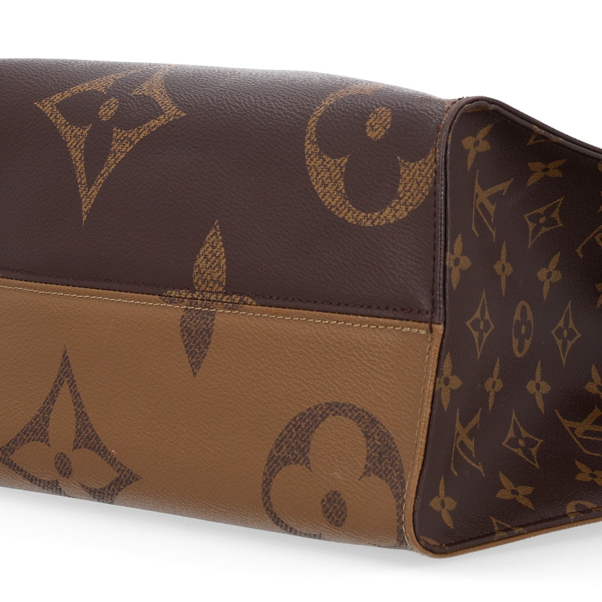 Reverse Monogram Giant Onthego Mm Handbag