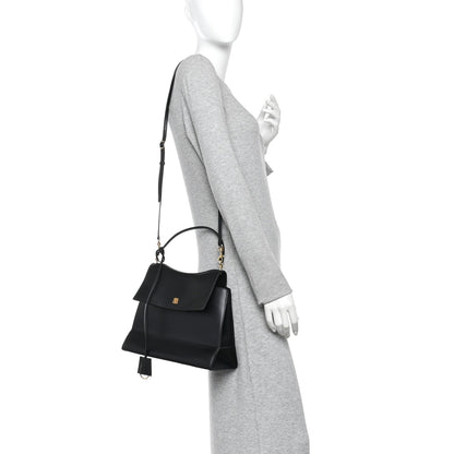Medium Calfskin Handbag - Natural