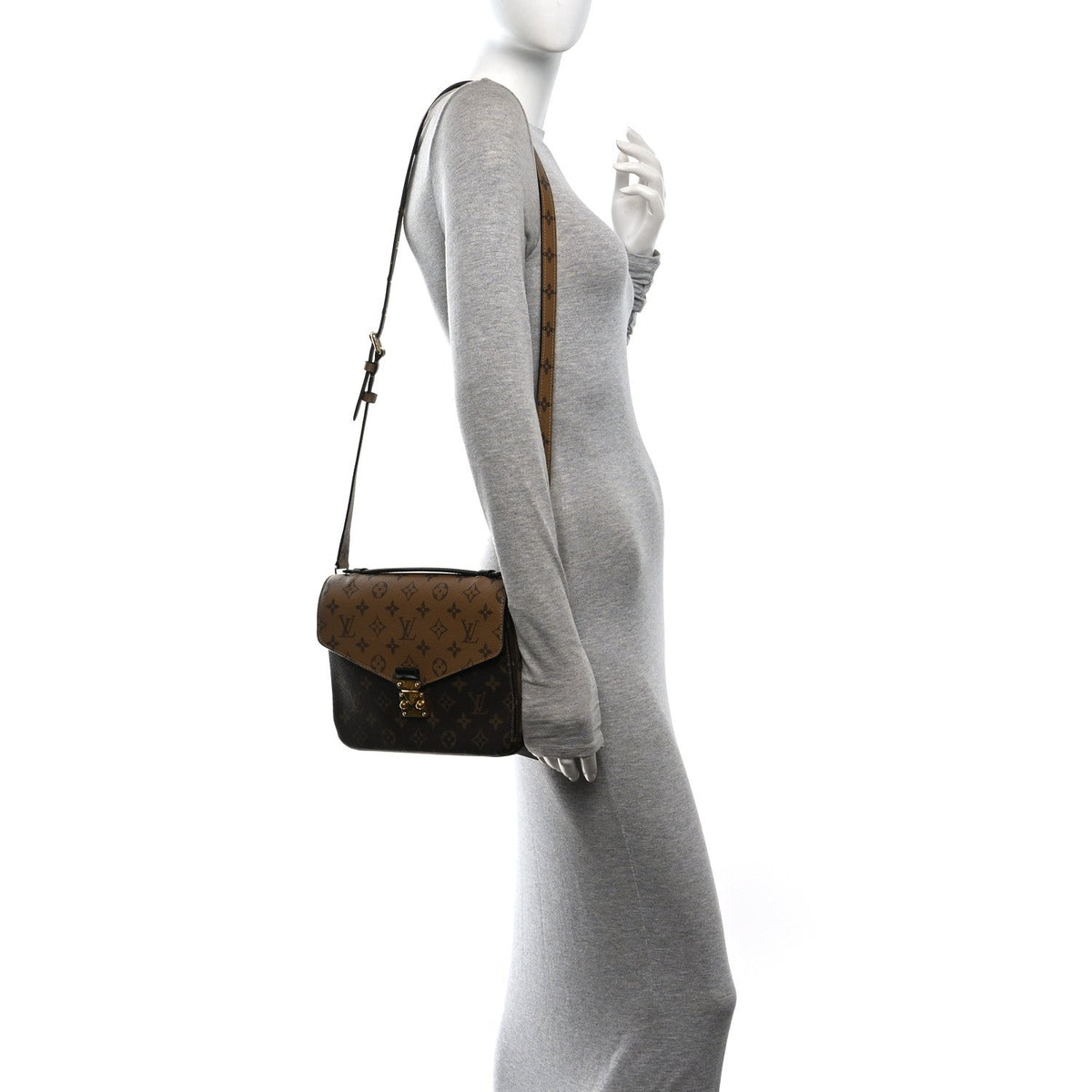 Reverse Monogram Pochette Metis Handbag
