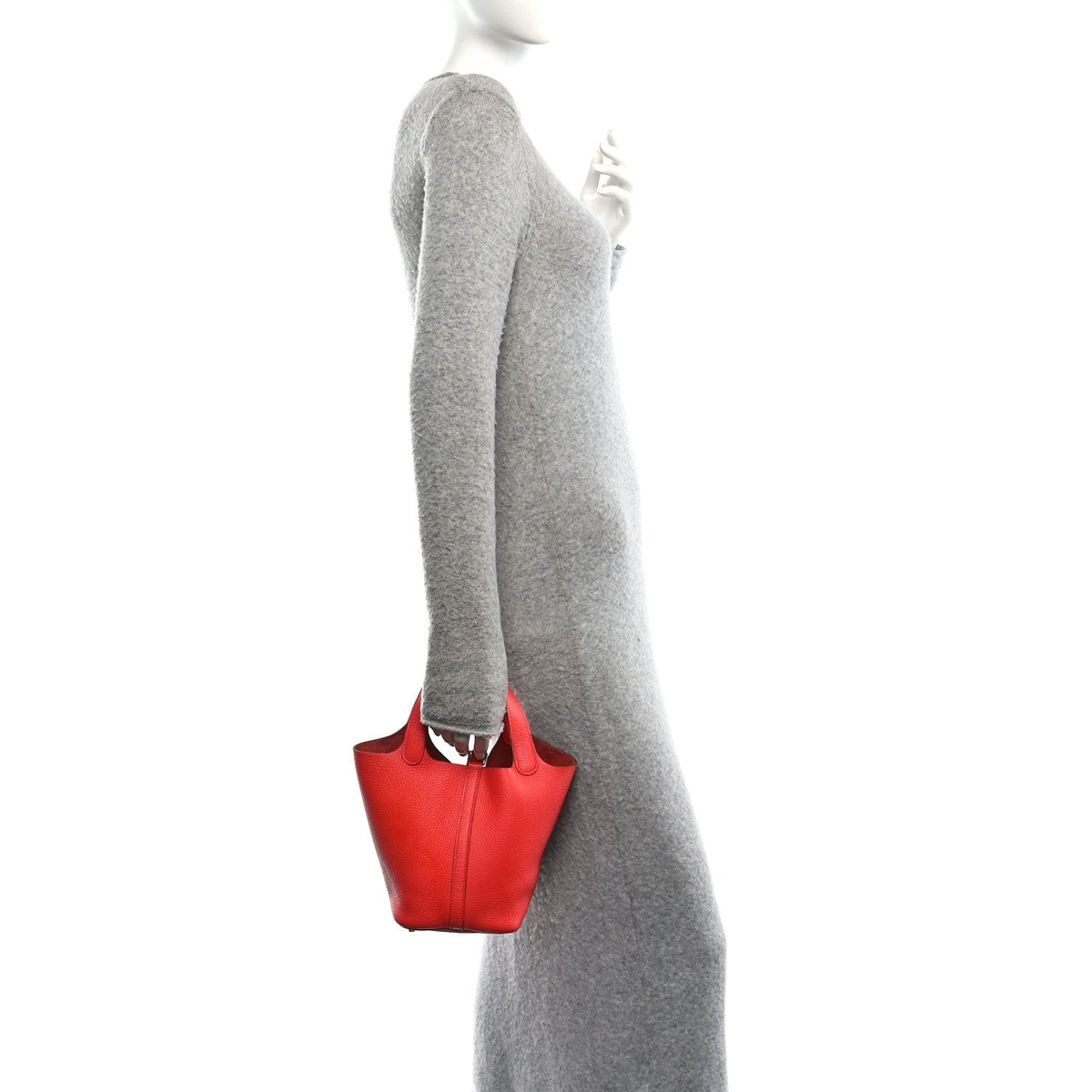 Taurillon Clemence Picotin Lock 18 Pm Ro Handbag
