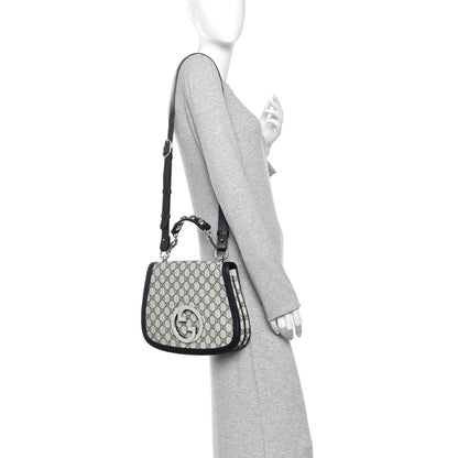 Medium Calfskin Shoulder Bag - Red