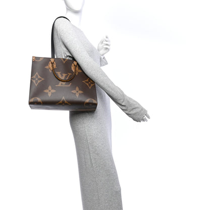 Reverse Monogram Giant Onthego Mm Handbag