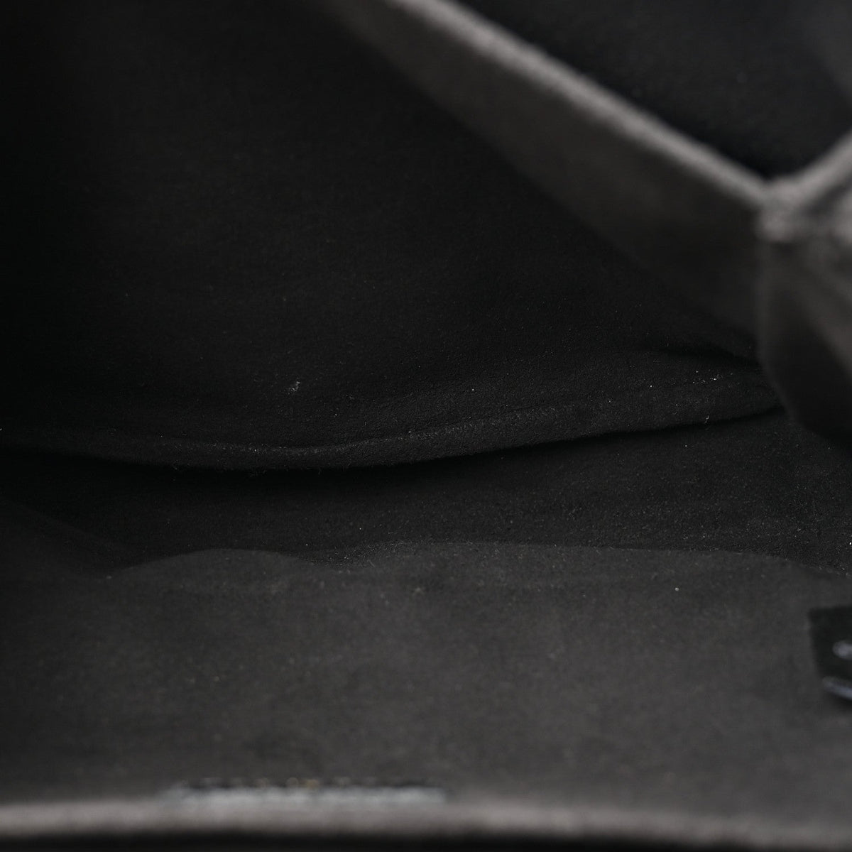 Reverse Monogram Pochette Metis Handbag