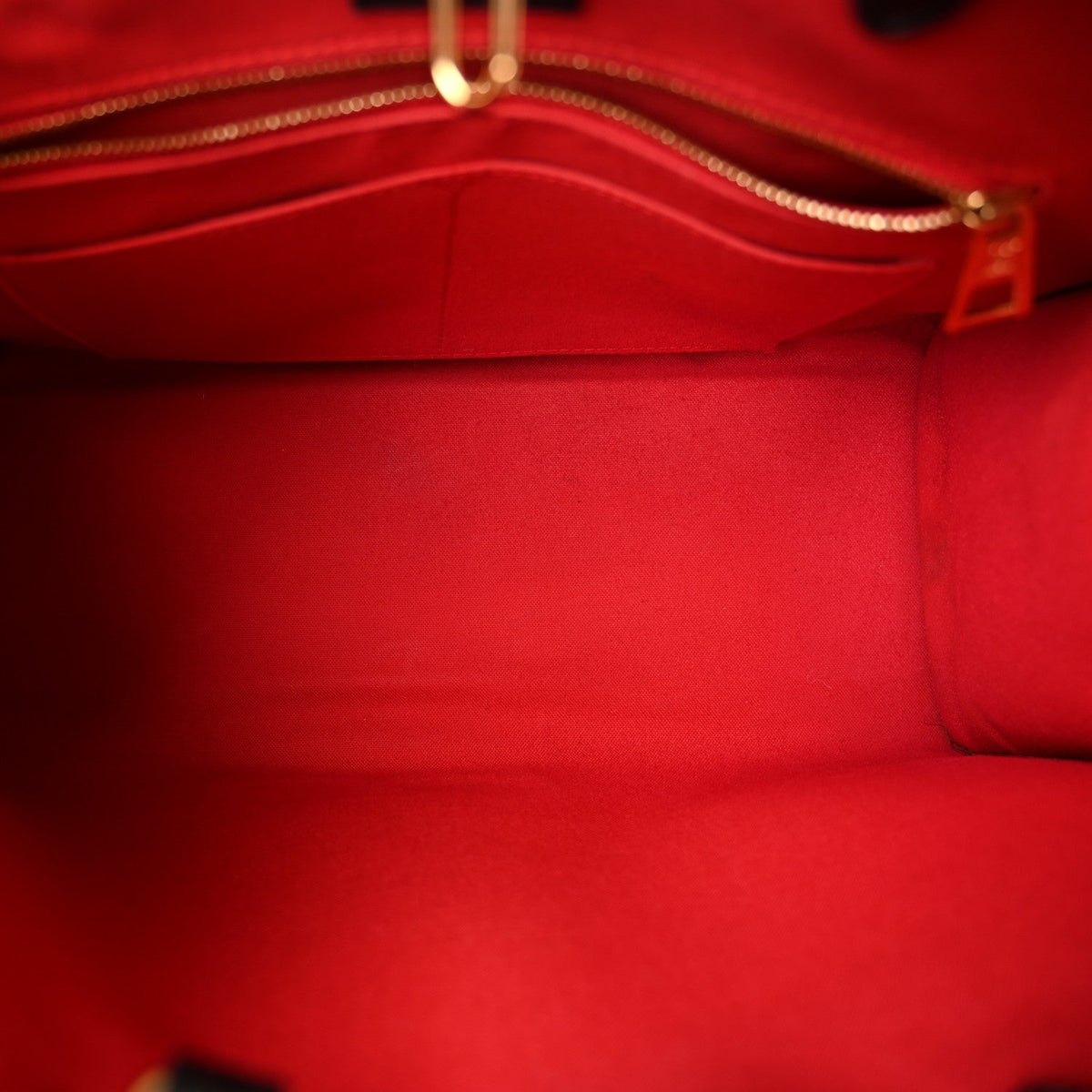 Reverse Monogram Giant Onthego Mm Handbag