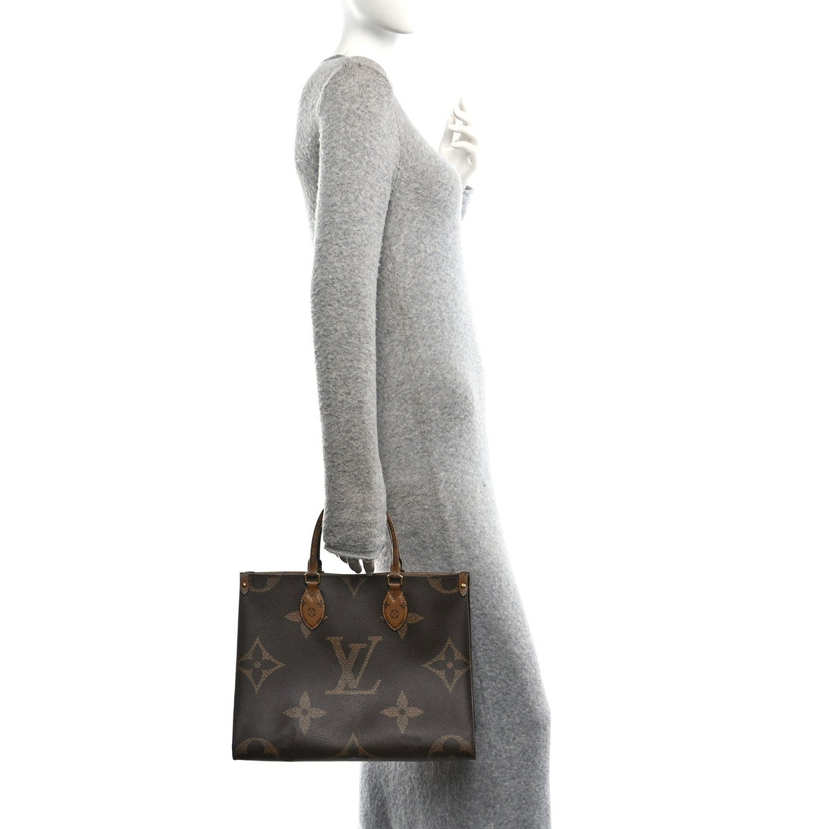 Reverse Monogram Giant Onthego Mm Handbag