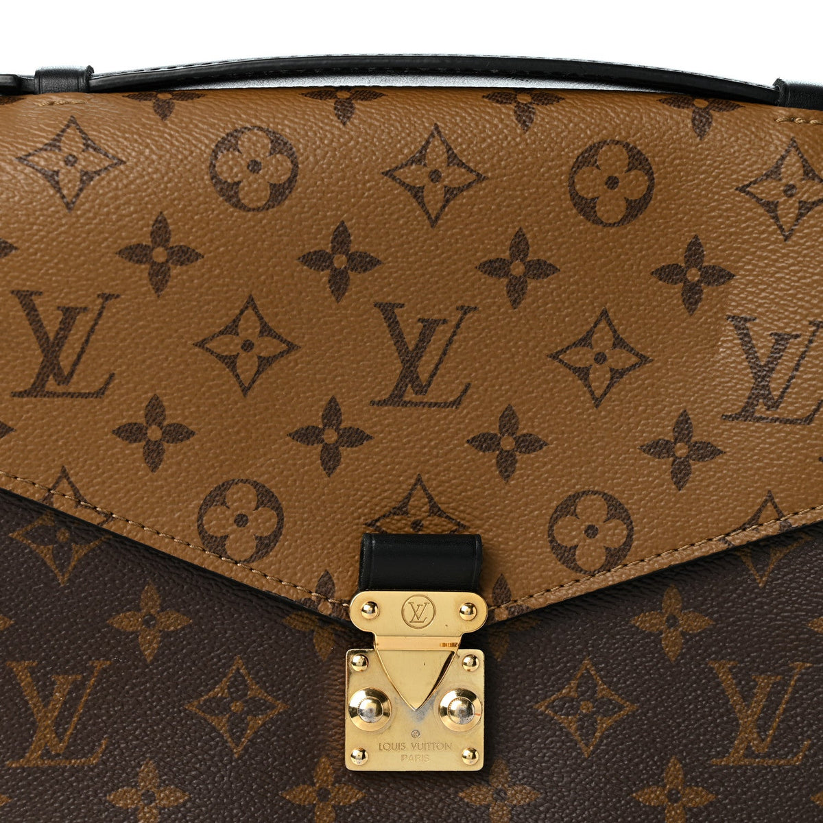 Reverse Monogram Pochette Metis Handbag