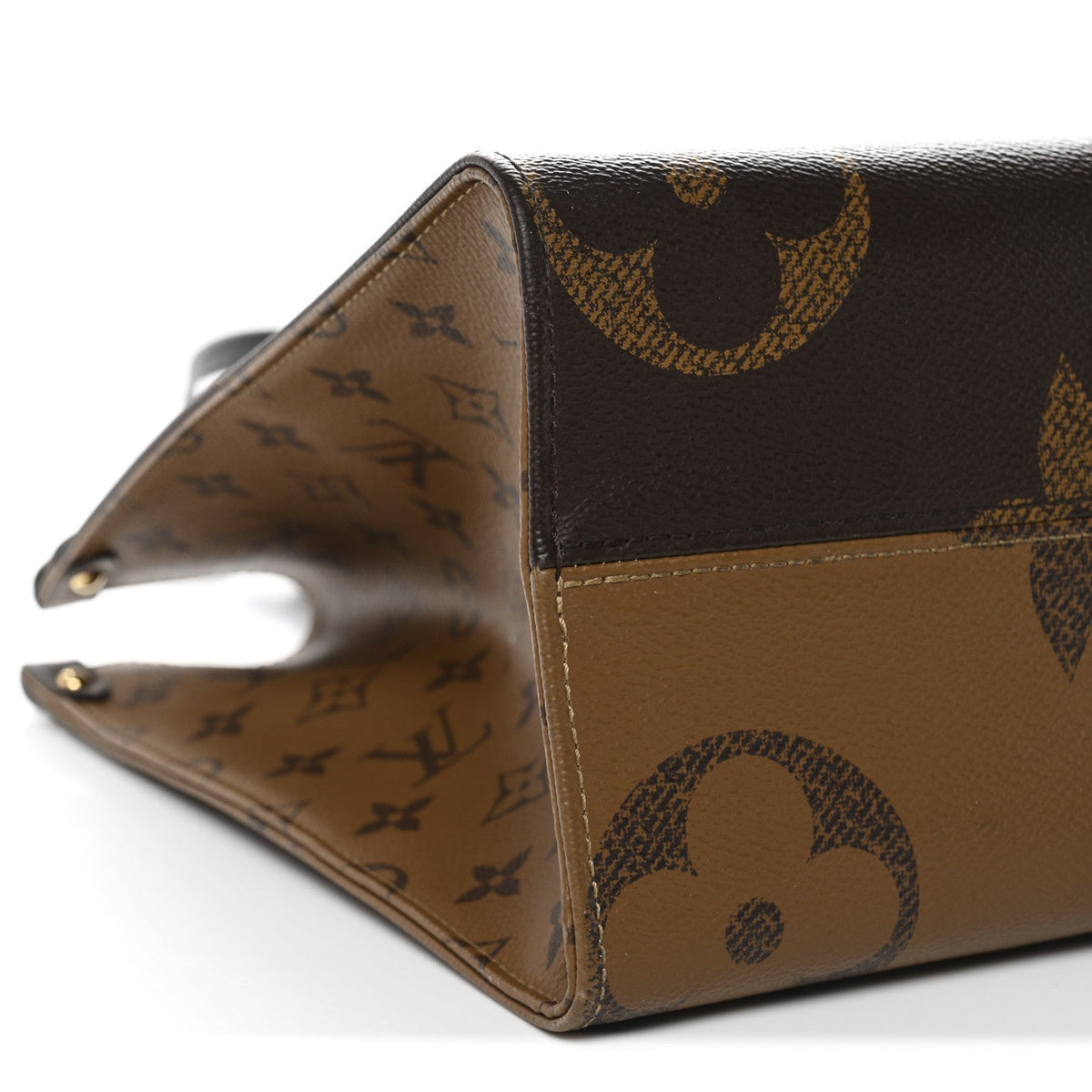 Reverse Monogram Giant Onthego Mm Handbag