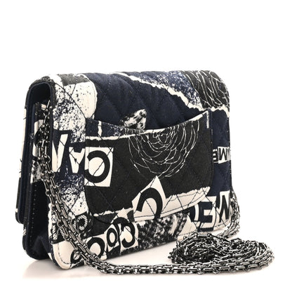 Quilted Canvas Wallet Bag - White