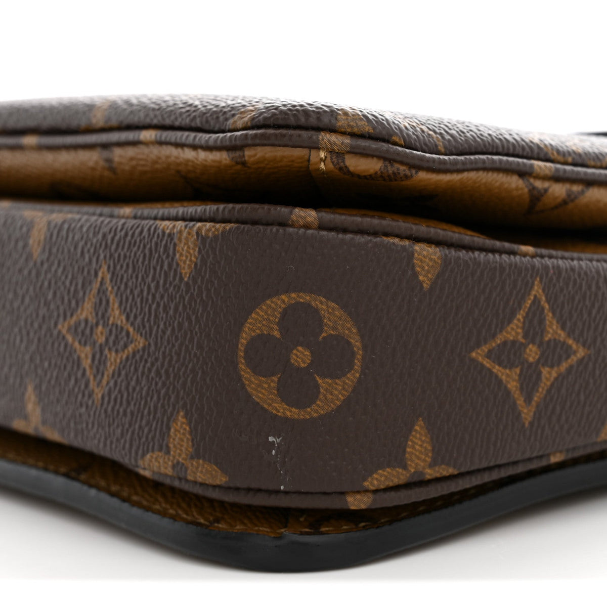 Reverse Monogram Pochette Metis Handbag
