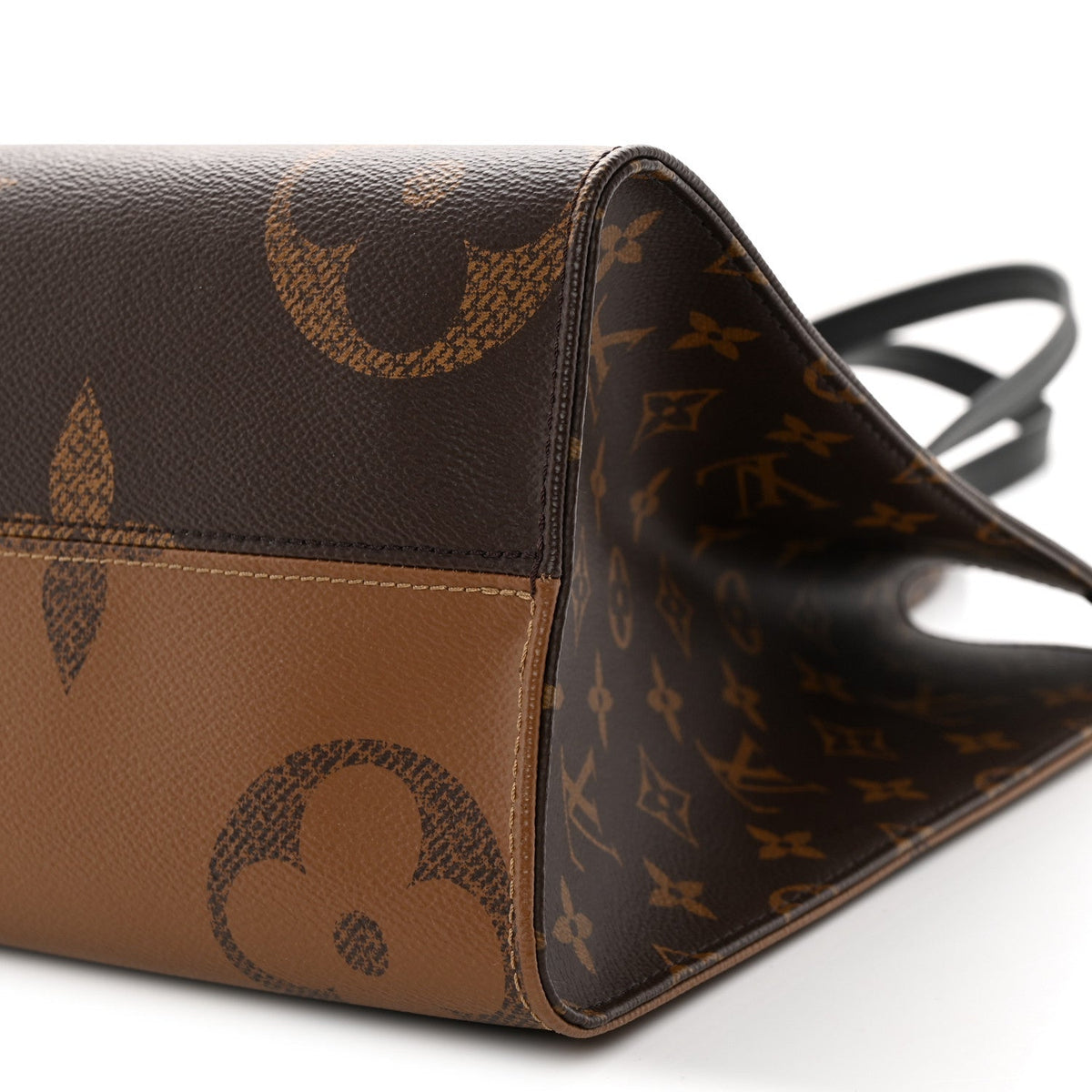 Reverse Monogram Giant Onthego Mm Handbag