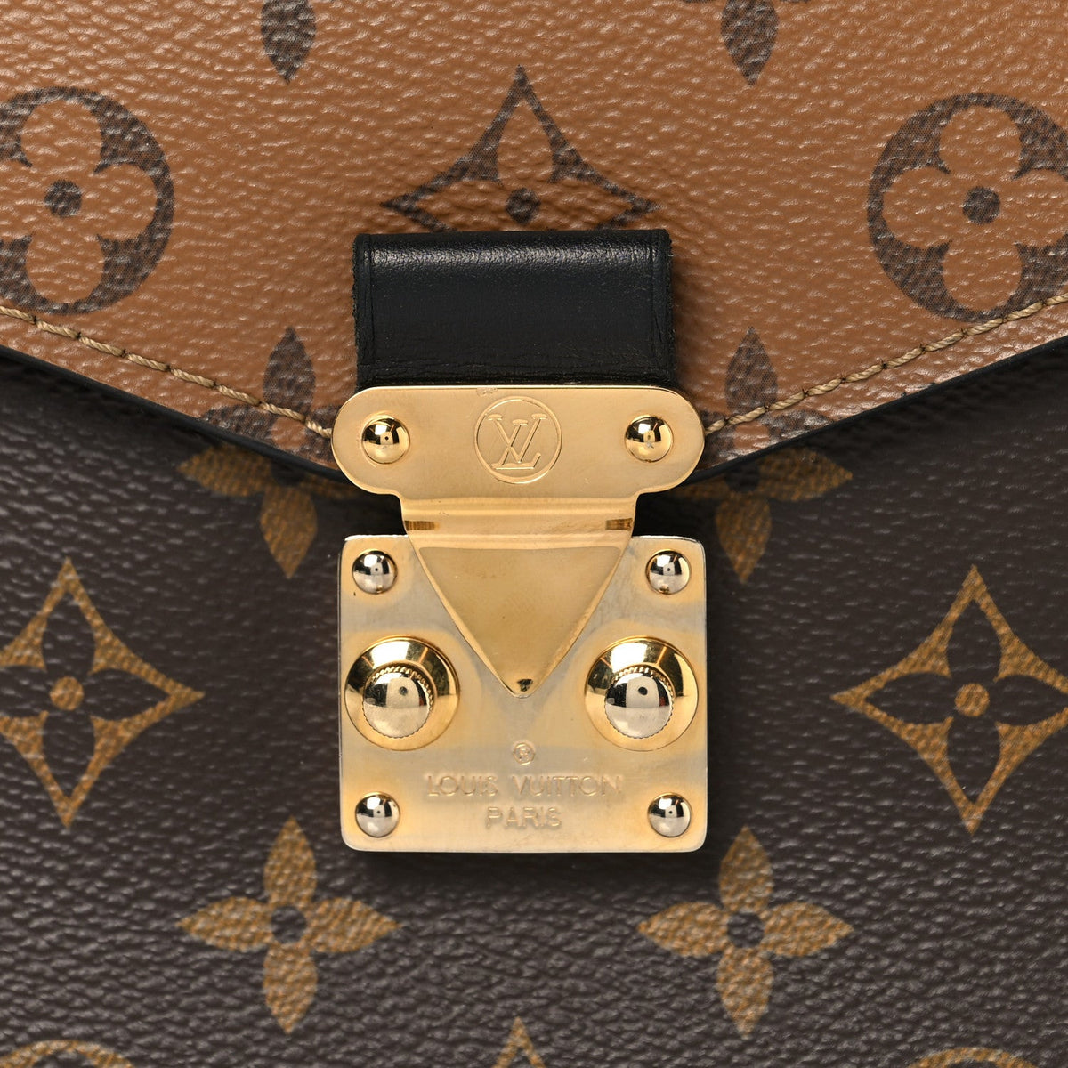 Reverse Monogram Pochette Metis Handbag