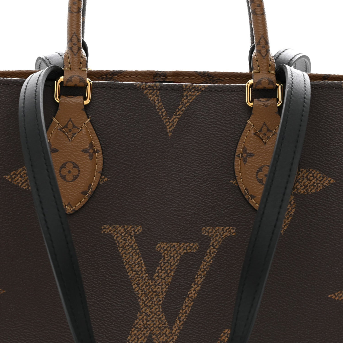 Reverse Monogram Giant Onthego Mm Handbag