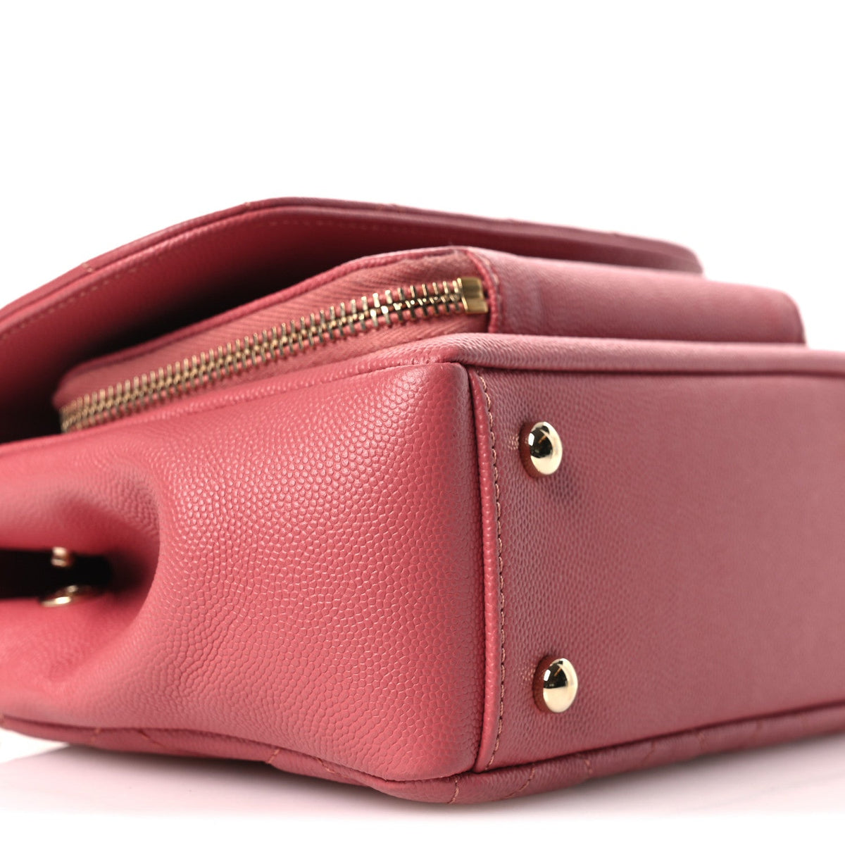 Small Quilted Caviar Flap Shoulder Bag - Pink