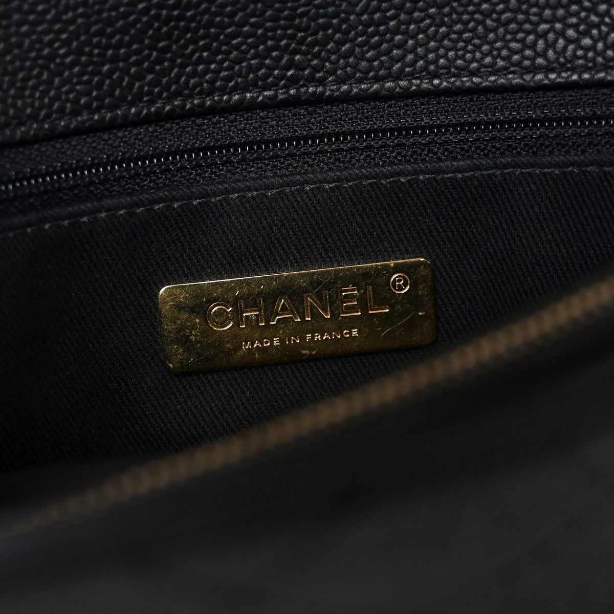 Caviar Flap Shoulder Bag - Black