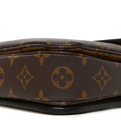 Reverse Monogram Pochette Metis Handbag