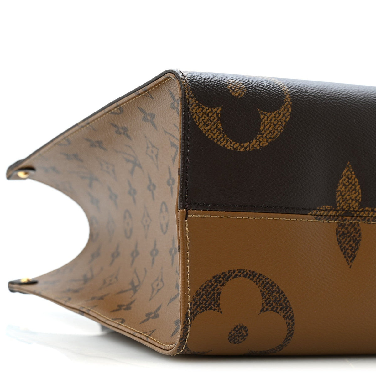Reverse Monogram Giant Onthego Mm Handbag
