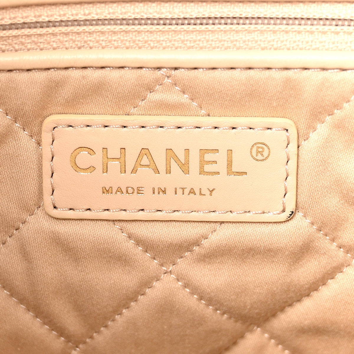 Small Quilted Calfskin Handbag - White