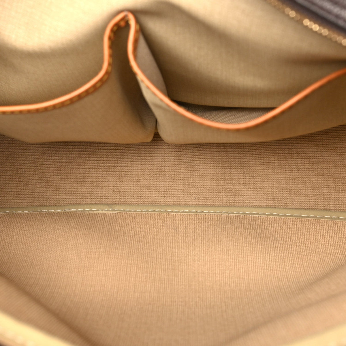 Monogram Reporter Gm Handbag