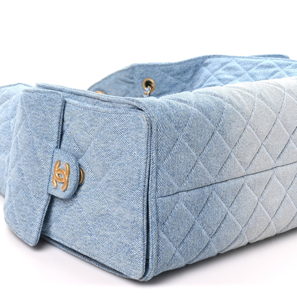 Medium Quilted Handbag - Blue