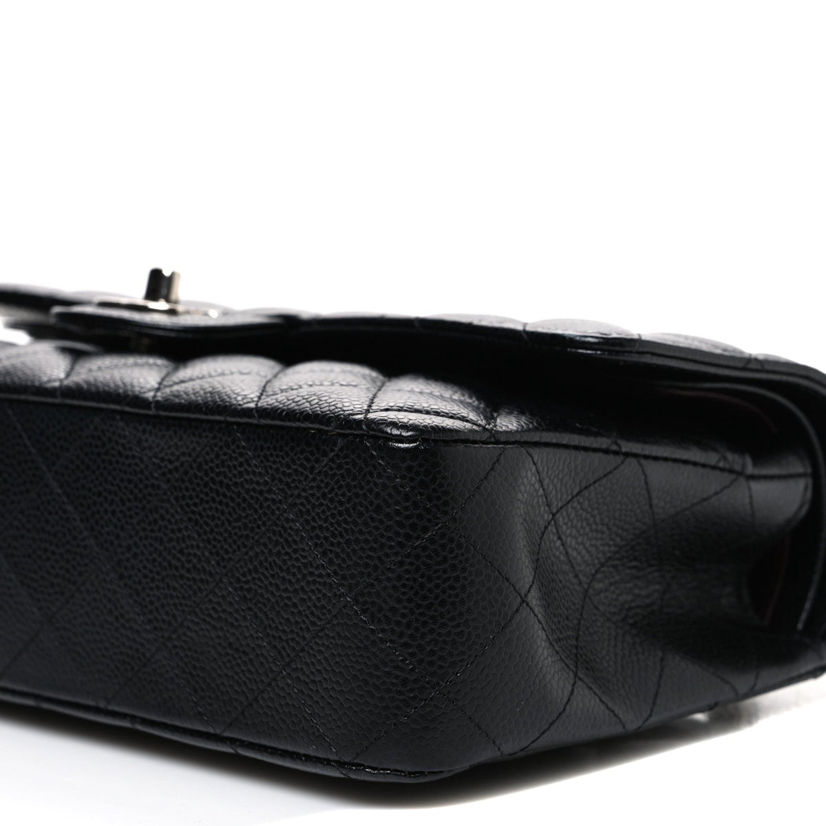 Medium Quilted Caviar Flap Shoulder Bag - Black