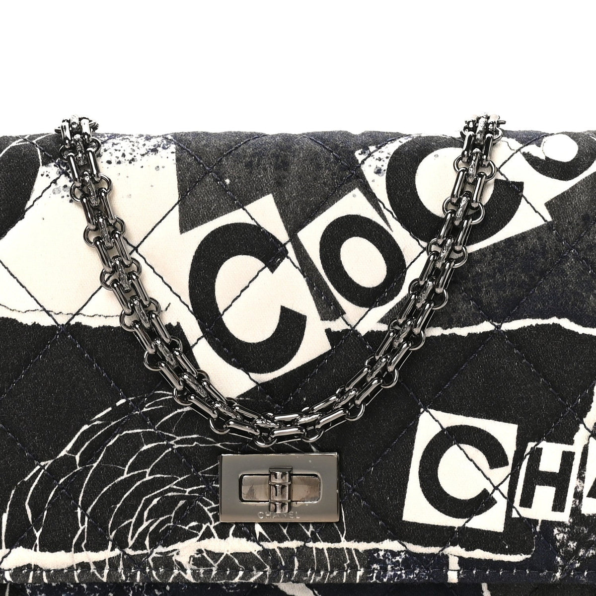Quilted Canvas Wallet Bag - White