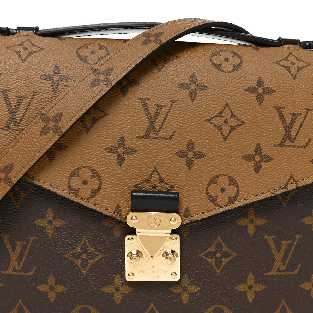 Reverse Monogram Pochette Metis Handbag