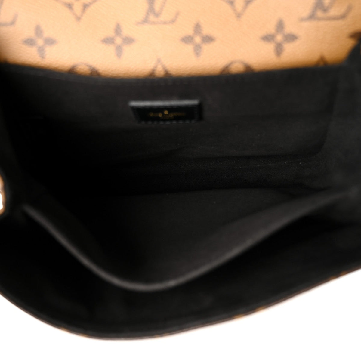 Reverse Monogram Pochette Metis Handbag