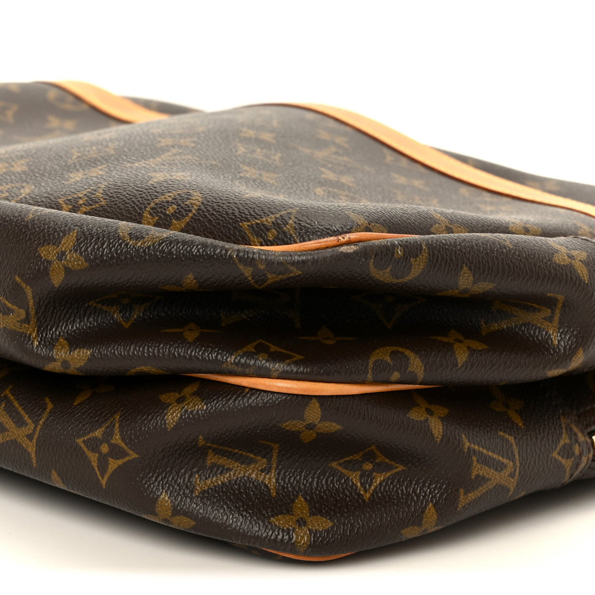 Monogram Reporter Gm Handbag