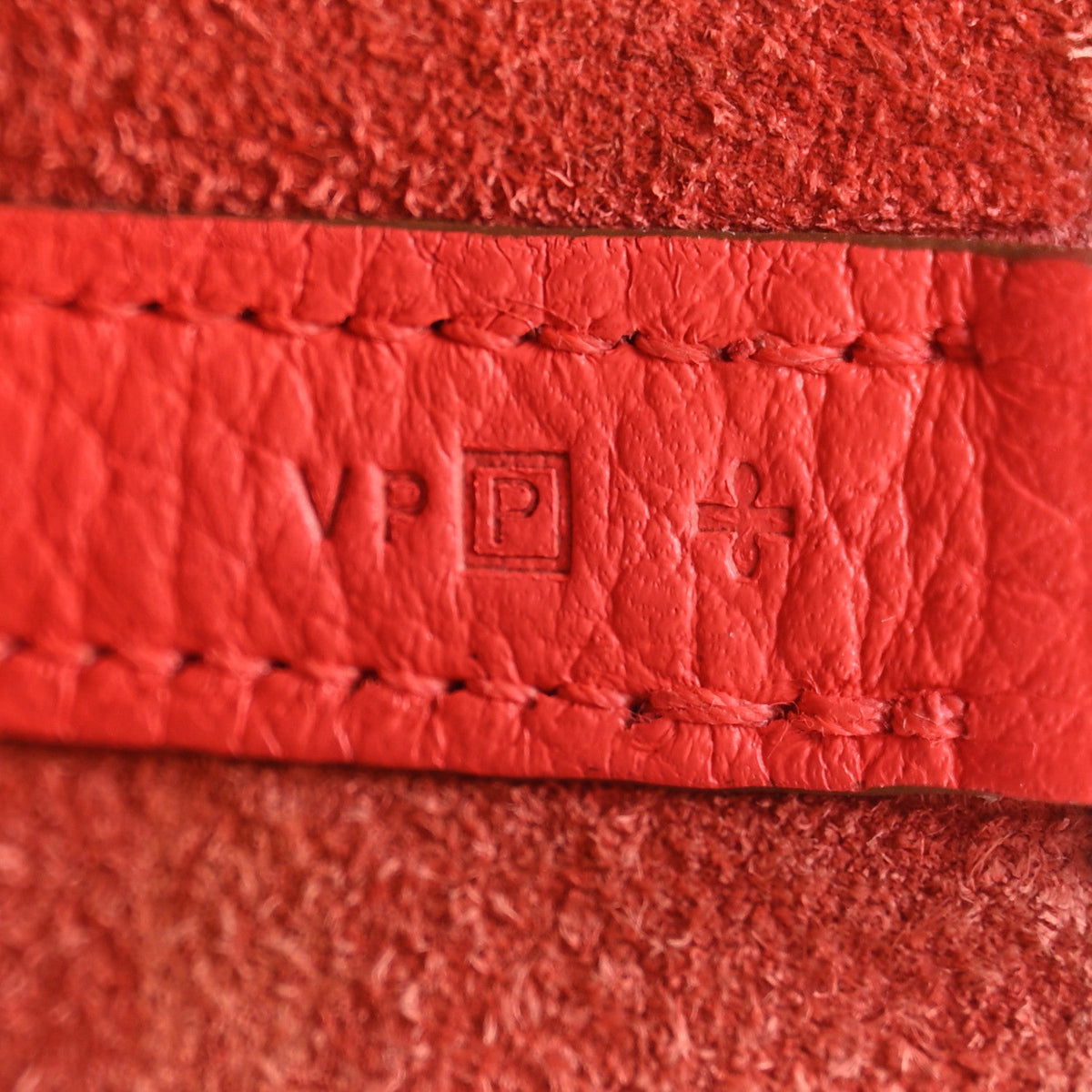 Taurillon Clemence Picotin Lock 18 Pm Ro Handbag