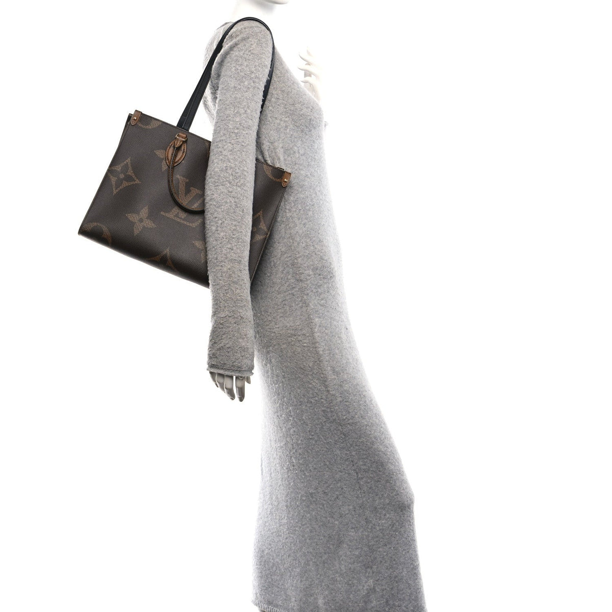 Reverse Monogram Giant Onthego Mm Handbag
