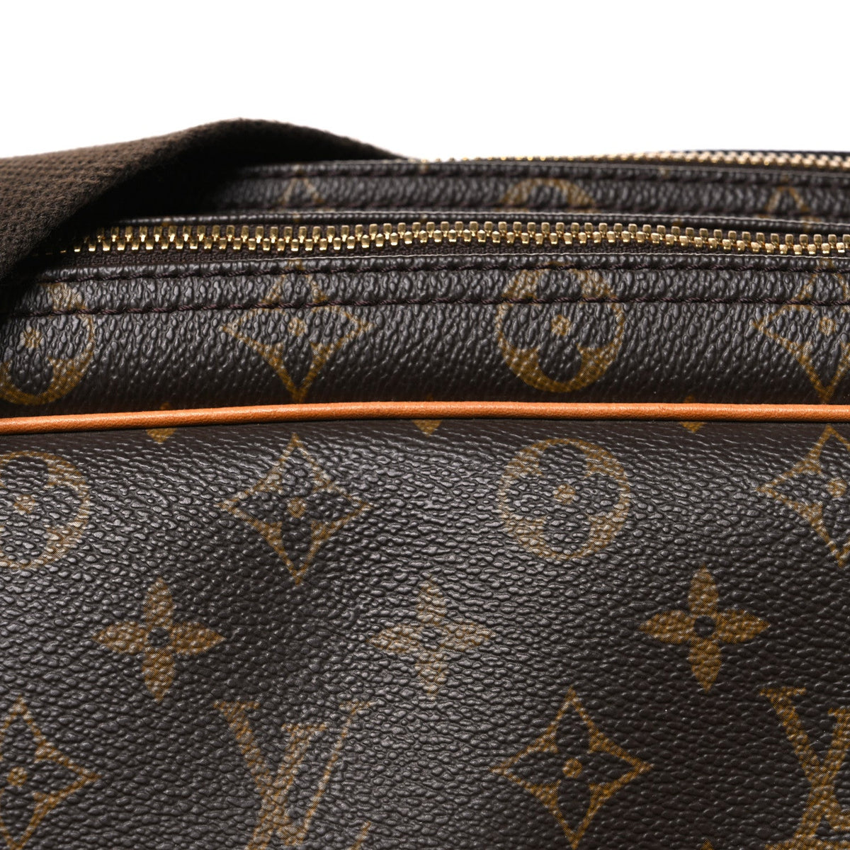 Monogram Reporter Gm Handbag