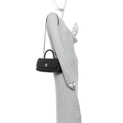 Maxi Quilted Caviar Flap Shoulder Bag - Black